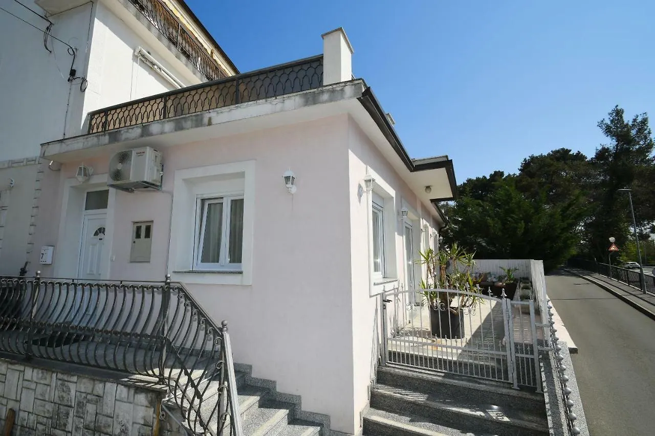 Apartment Libra With Sea View Opatija